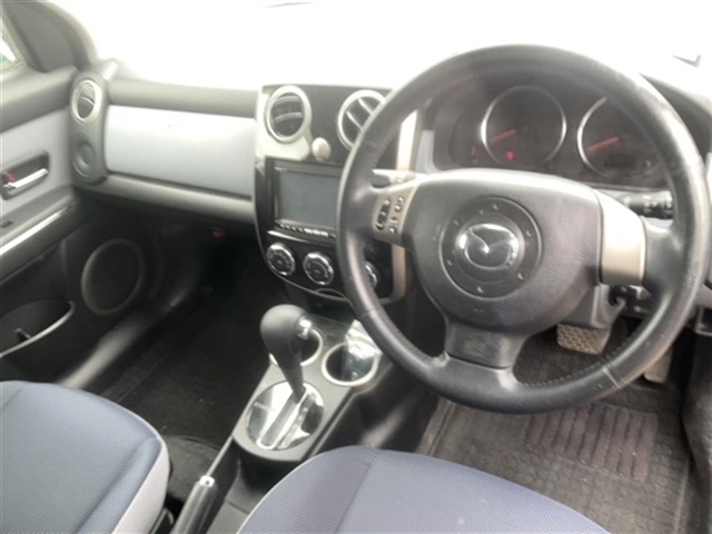 MAZDA VERISA