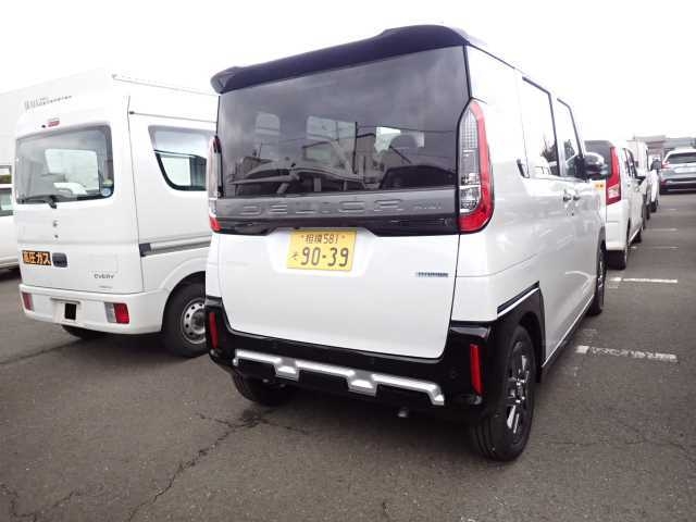 MITSUBISHI DELICA MINI