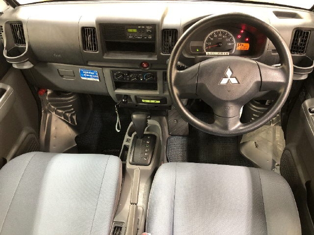 MITSUBISHI MINICAB