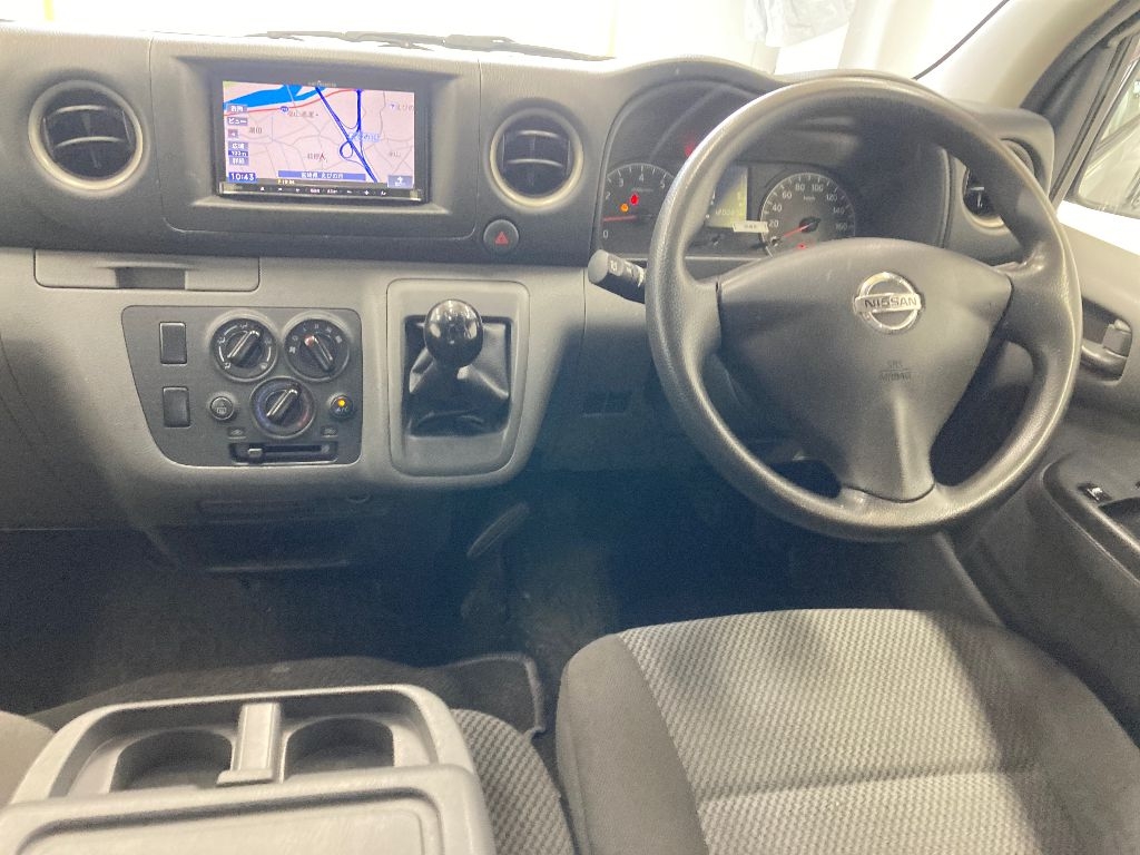 NISSAN NV350 CARAVAN