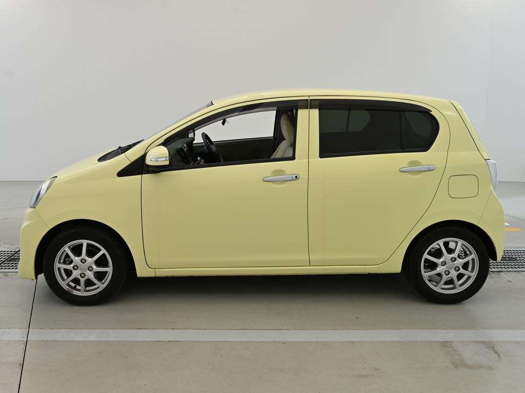 TOYOTA PIXIS EPOCH