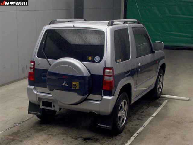 MITSUBISHI PAJERO MINI