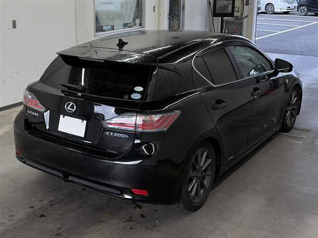 LEXUS CT200H