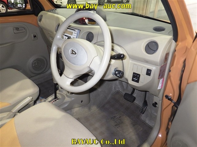 DAIHATSU ESSE