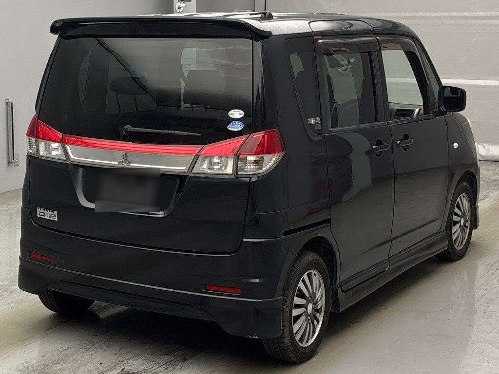 MITSUBISHI DELICA D:2
