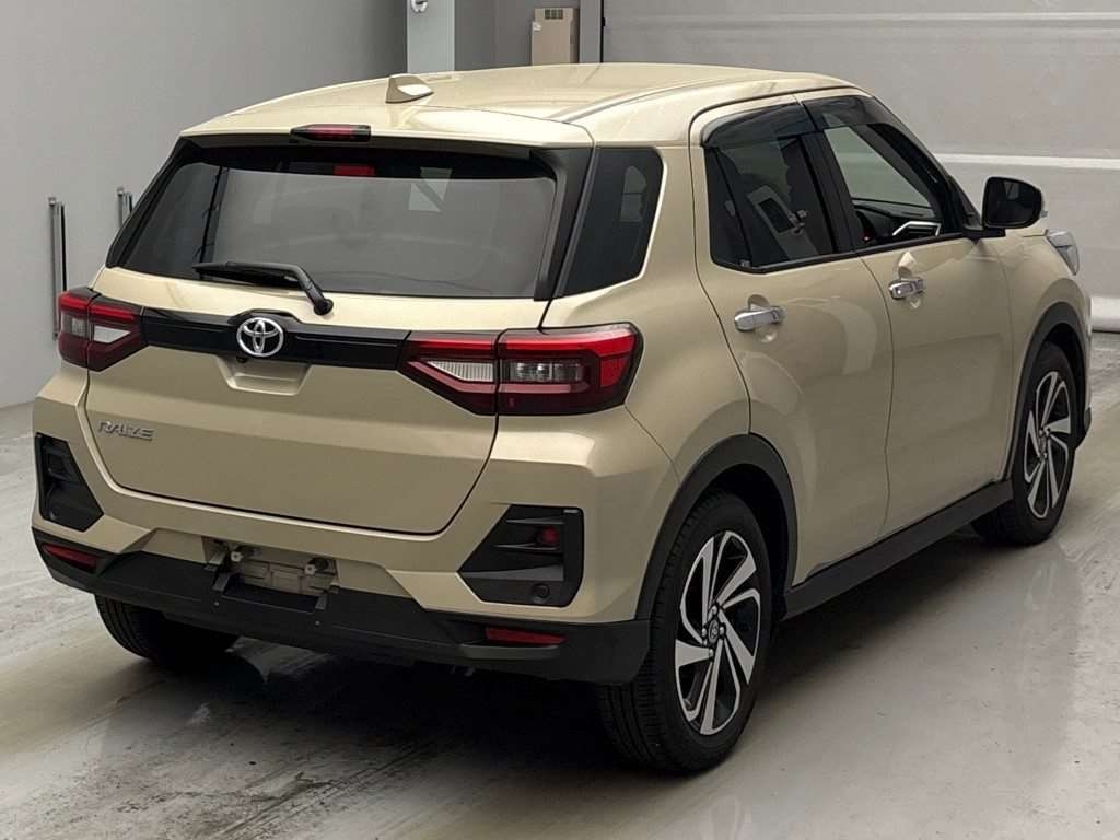 TOYOTA RAIZE