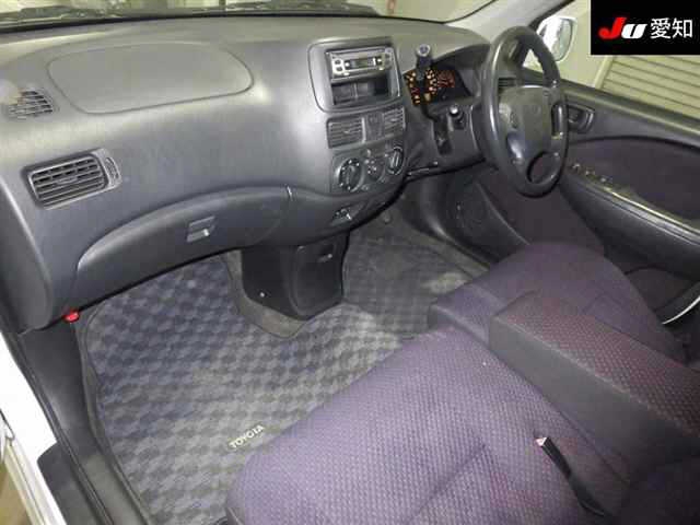 TOYOTA RAUM
