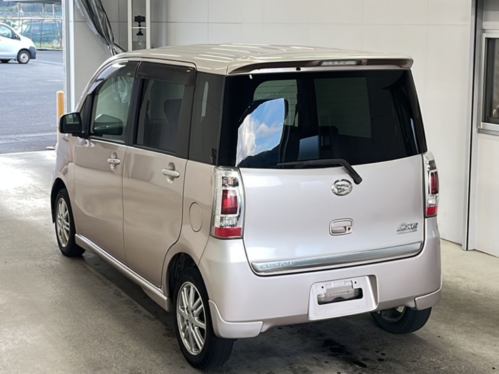 DAIHATSU TANTO EXE