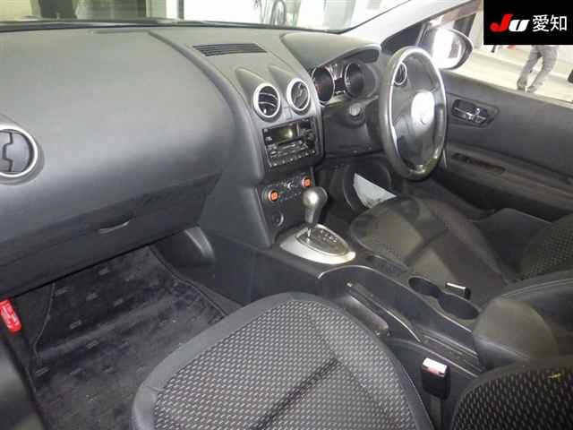NISSAN DUALIS