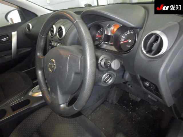 NISSAN DUALIS