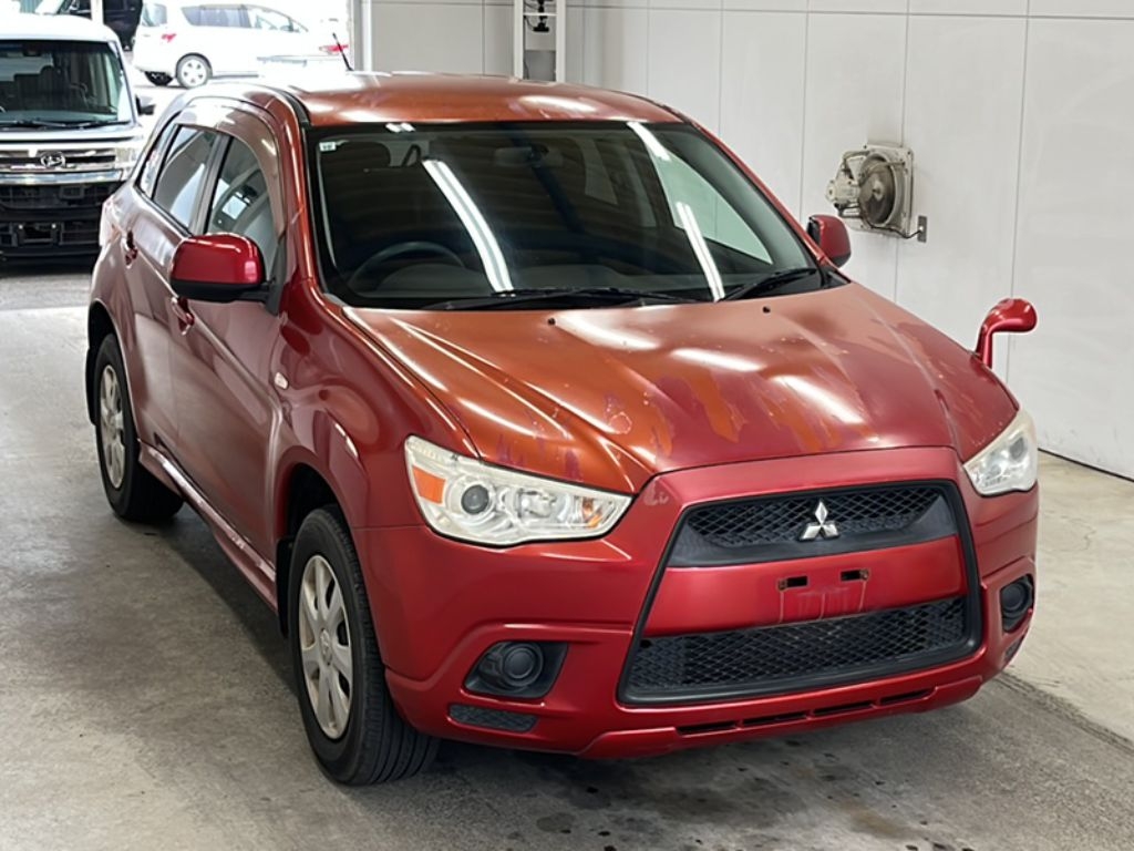 MITSUBISHI RVR