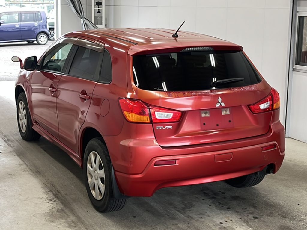 MITSUBISHI RVR