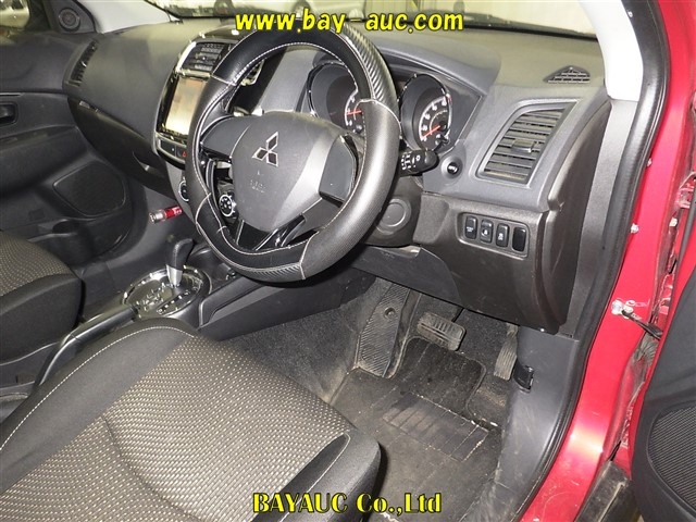 MITSUBISHI RVR