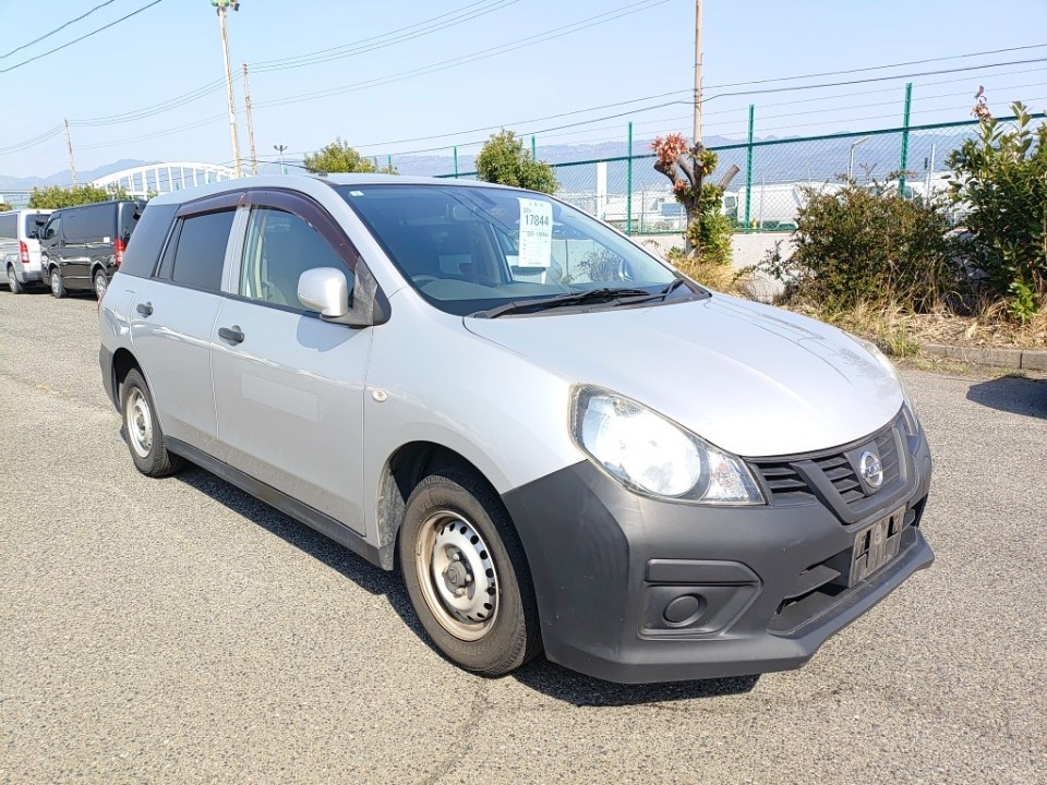 NISSAN AD
