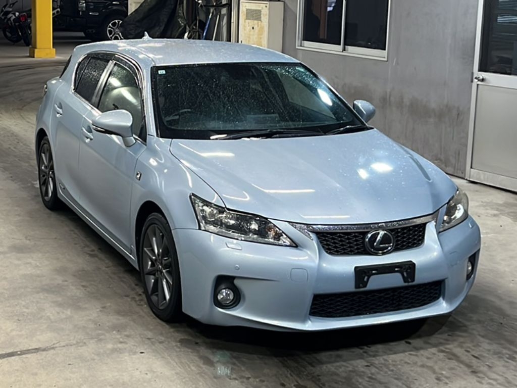 LEXUS CT200H