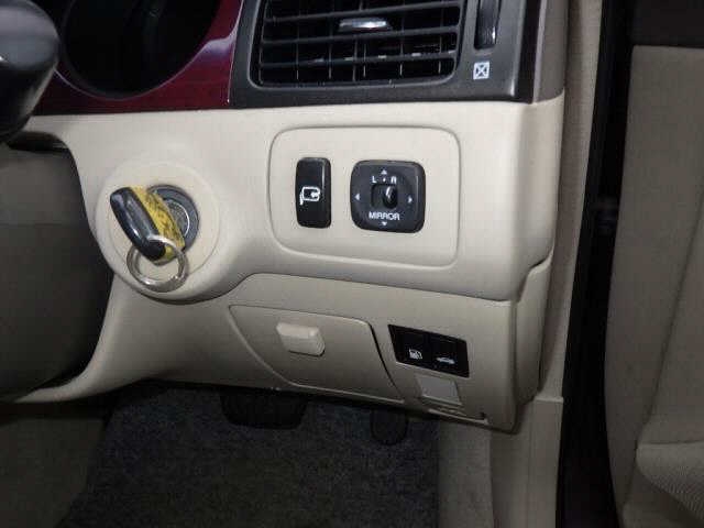 TOYOTA WINDOM