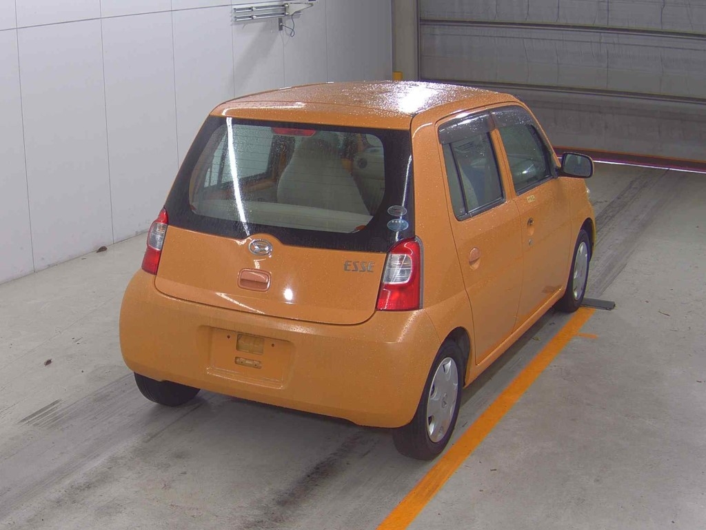 DAIHATSU ESSE