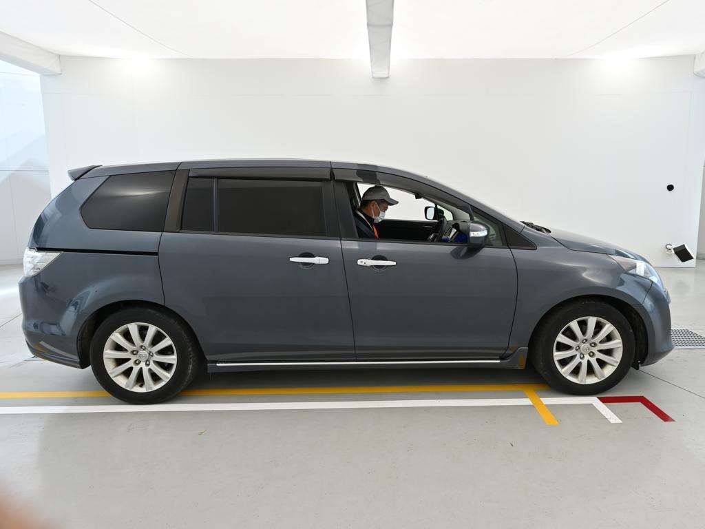 MAZDA MPV