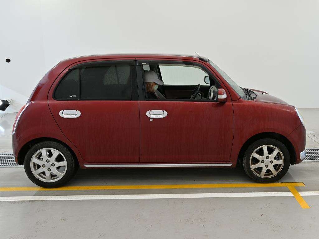DAIHATSU MIRA GINO