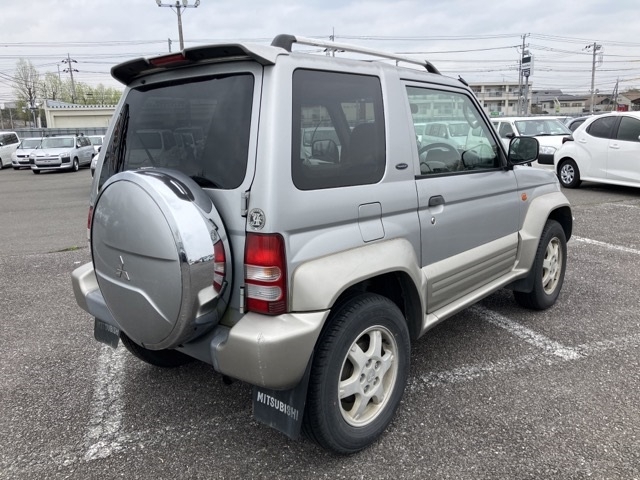 MITSUBISHI PAJERO JUNIOR