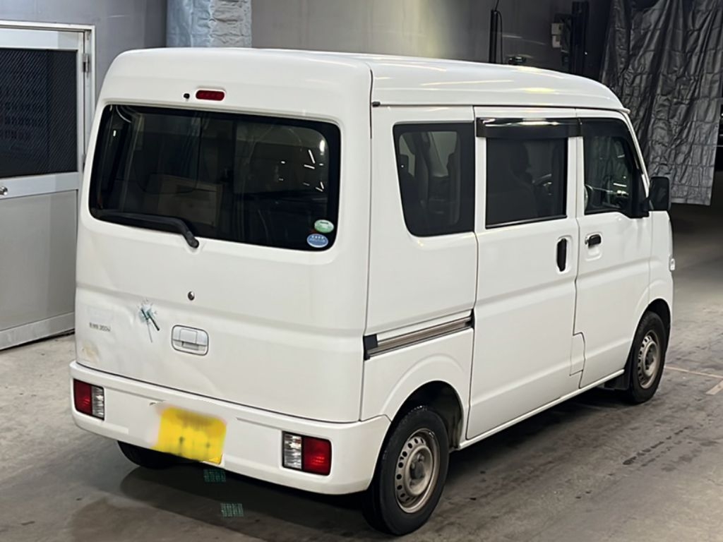 NISSAN NV100 CLIPPER