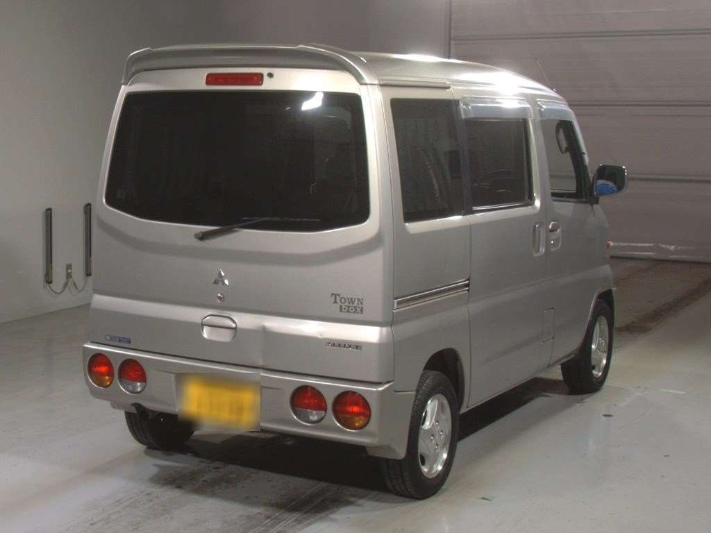 MITSUBISHI TOWN BOX