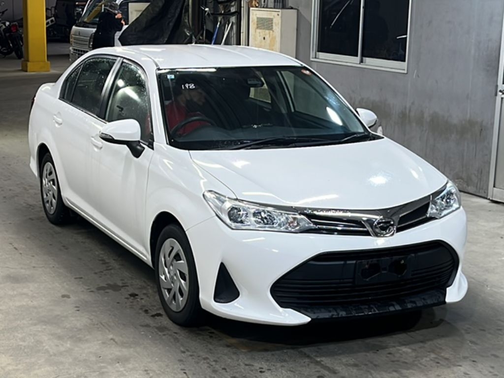 TOYOTA COROLLA AXIO