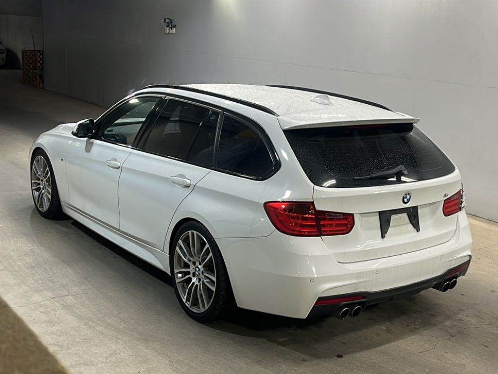 BMW 3-SERIES