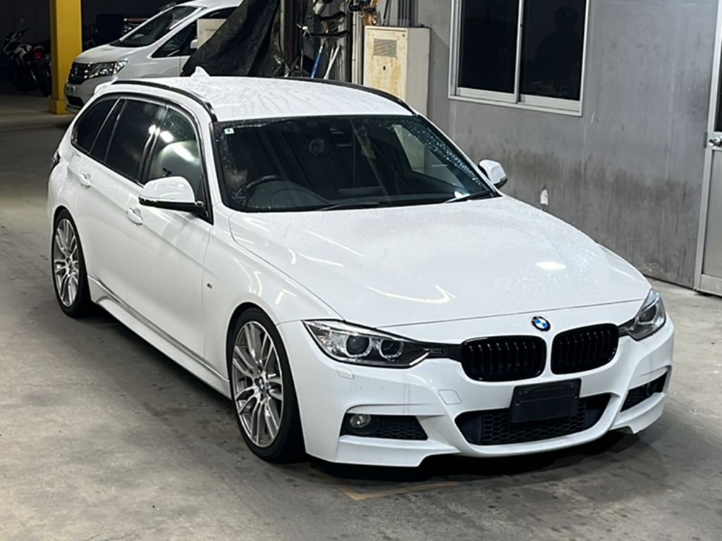 BMW 3-SERIES