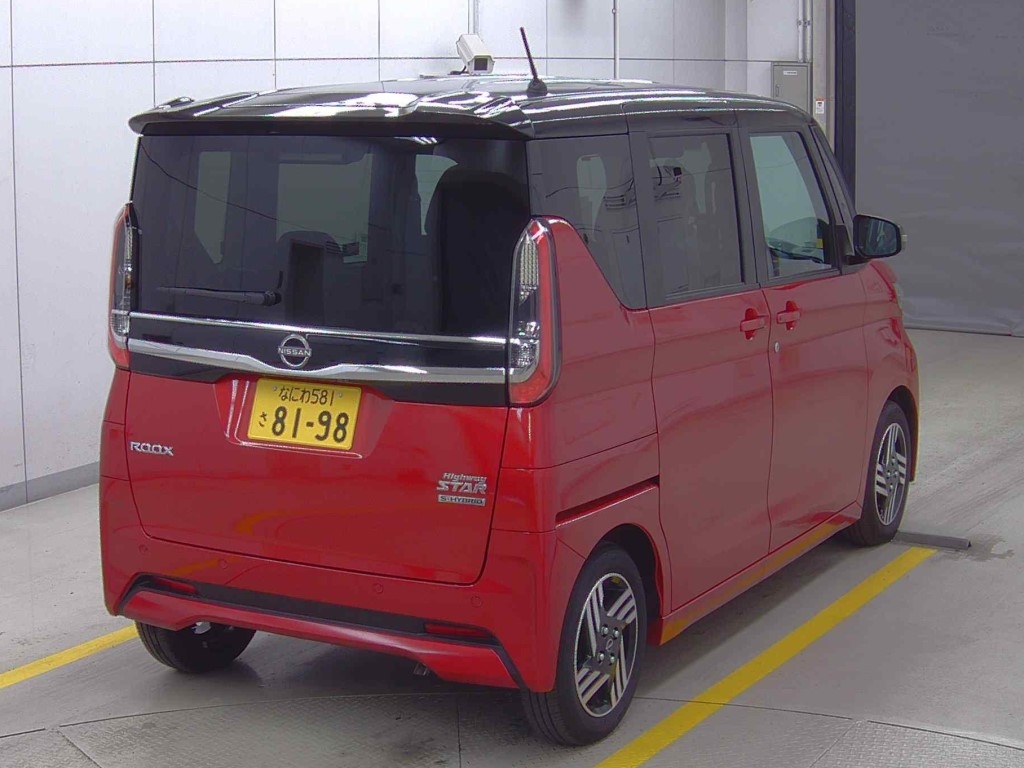 NISSAN ROOX