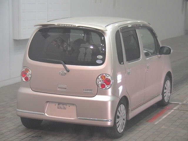 DAIHATSU MOVE LATTE