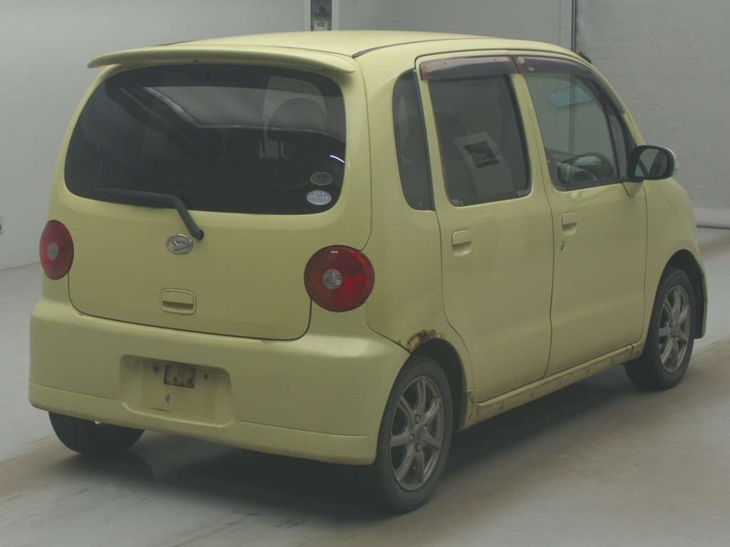 DAIHATSU MOVE LATTE