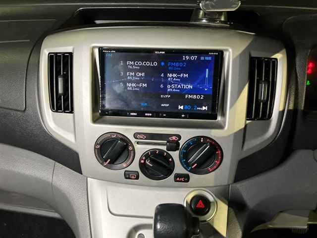 NISSAN NV200