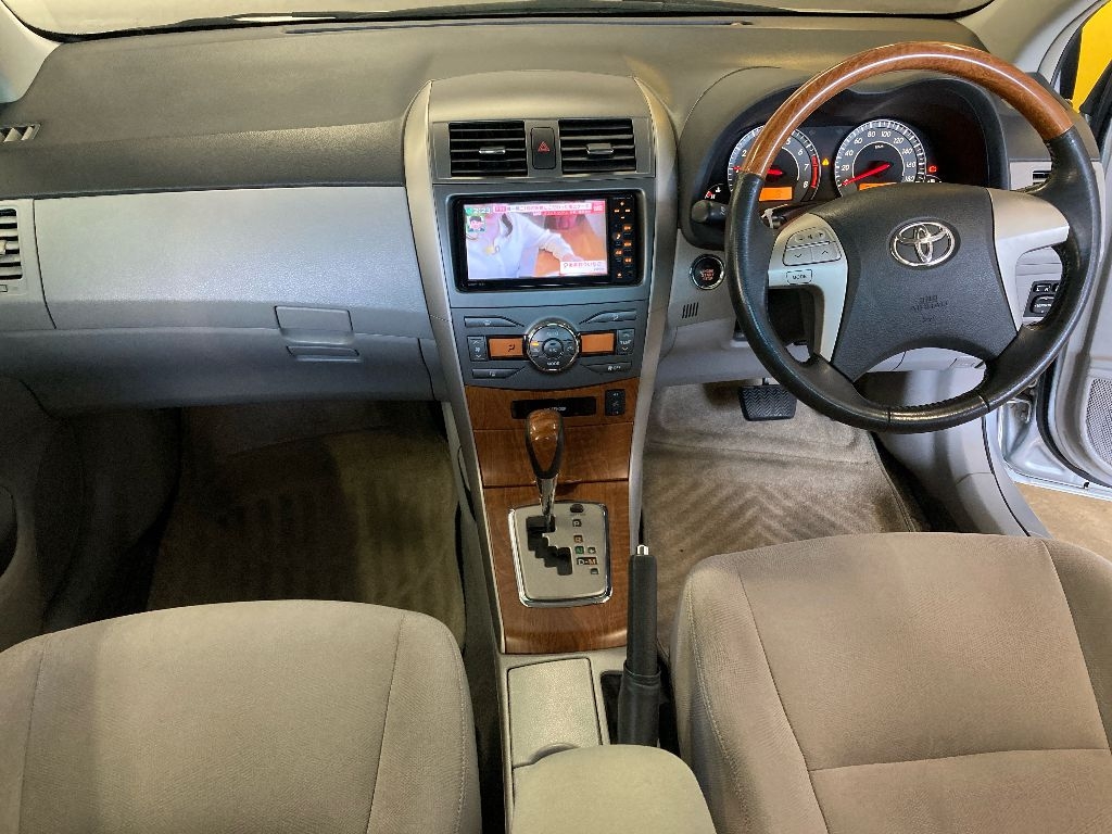 TOYOTA COROLLA AXIO