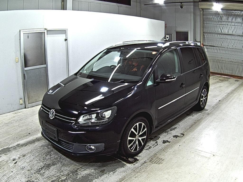 VOLKSWAGEN TOURAN