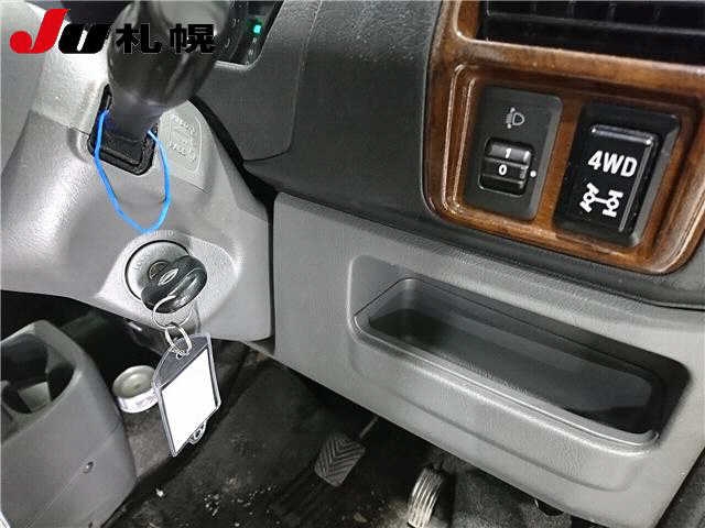 NISSAN CLIPPER