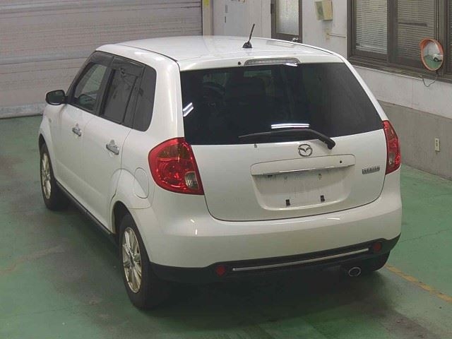 MAZDA VERISA