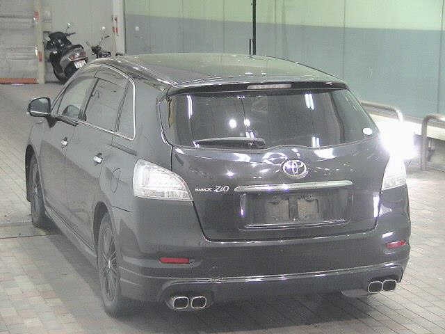 TOYOTA MARK X ZIO