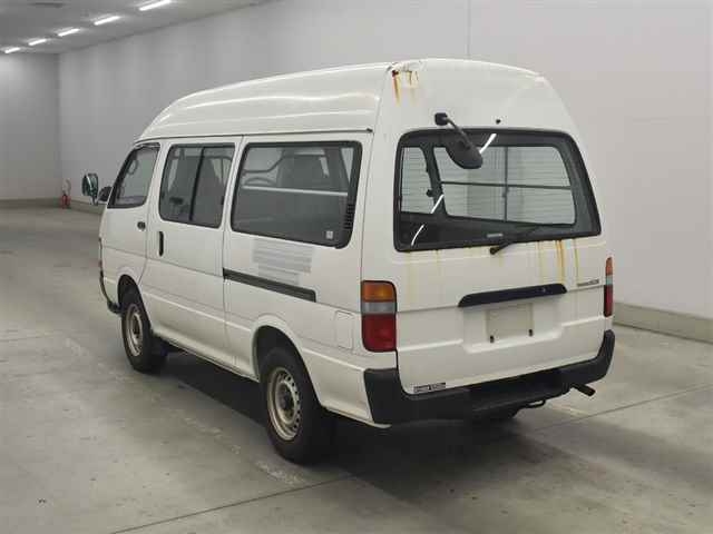 TOYOTA REGIUS ACE