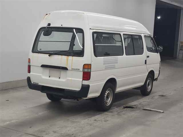 TOYOTA REGIUS ACE
