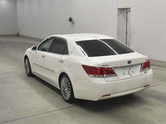 TOYOTA CROWN MAJESTA