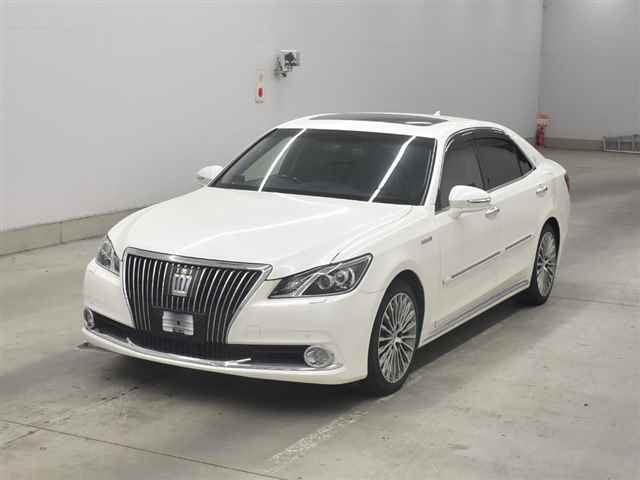 TOYOTA CROWN MAJESTA