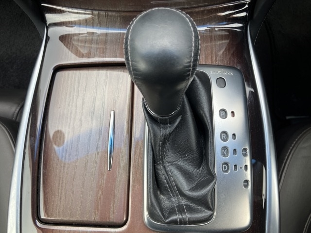 NISSAN FUGA