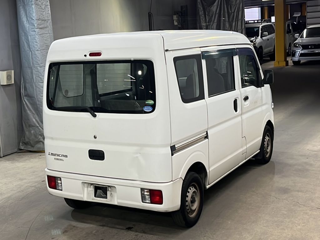 MITSUBISHI MINICAB