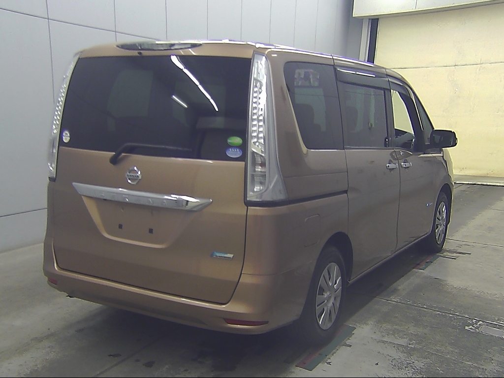 NISSAN SERENA