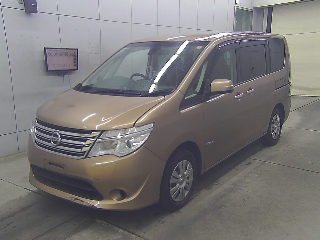 NISSAN SERENA