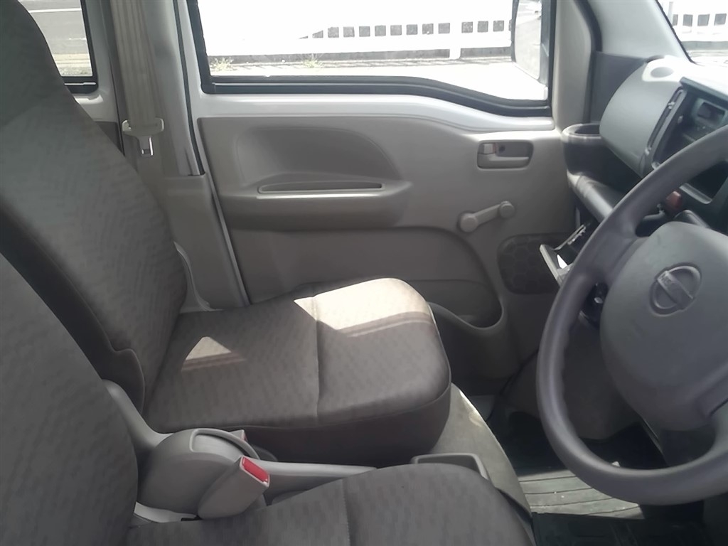 NISSAN NV100 CLIPPER