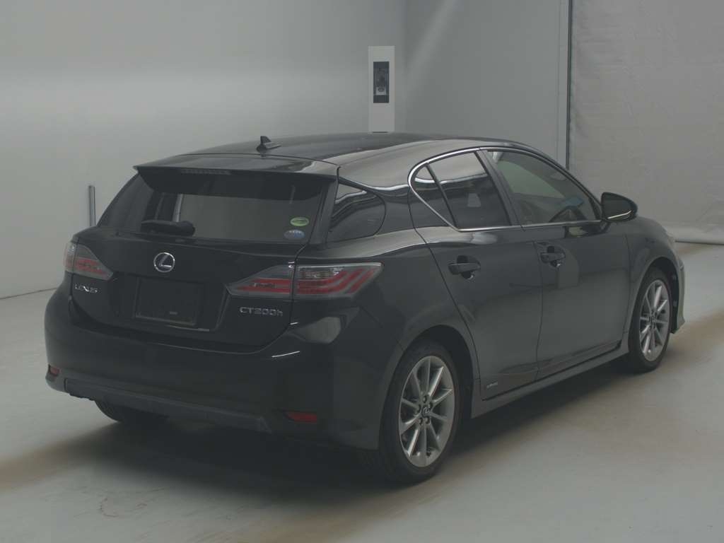 LEXUS CT200H