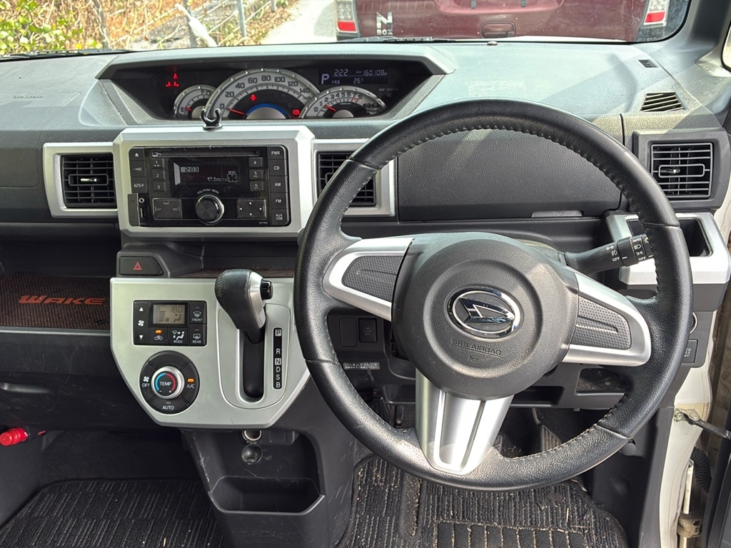 DAIHATSU WAKE