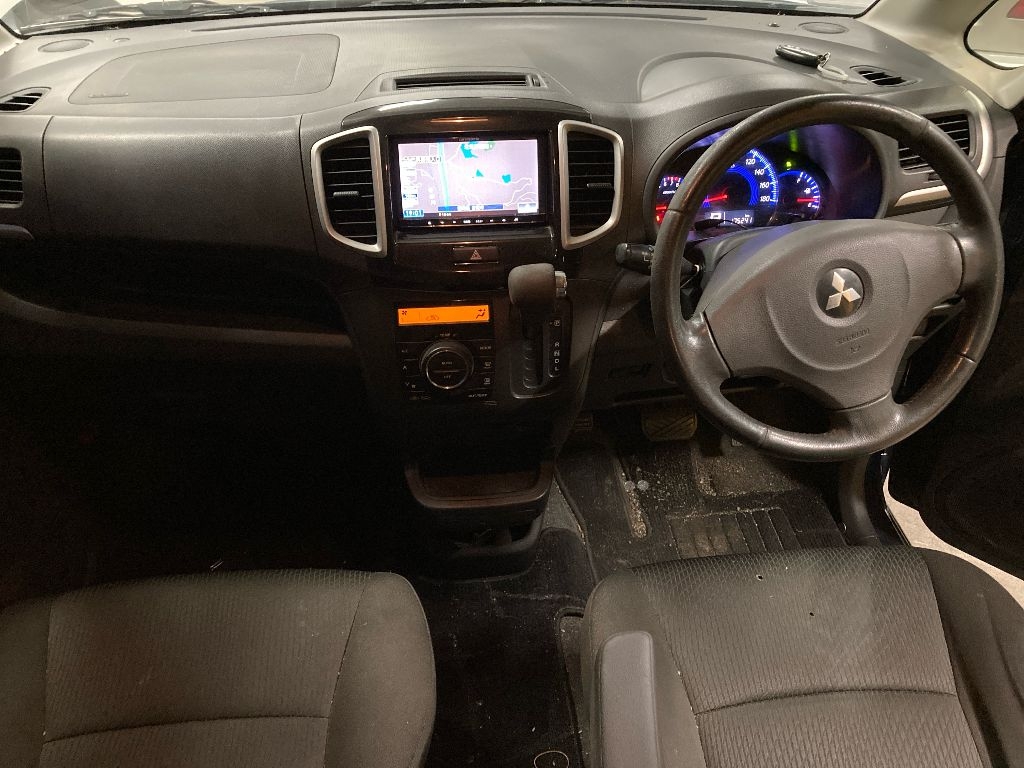 MITSUBISHI DELICA D:2